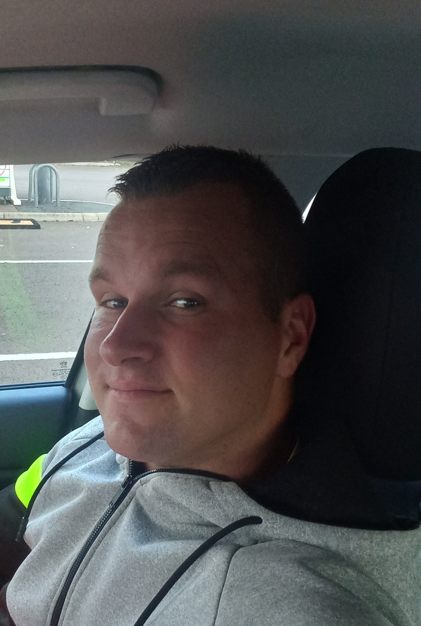 Nadyr - Heusden-Zolder - Limbourg | Rencontre Discrète