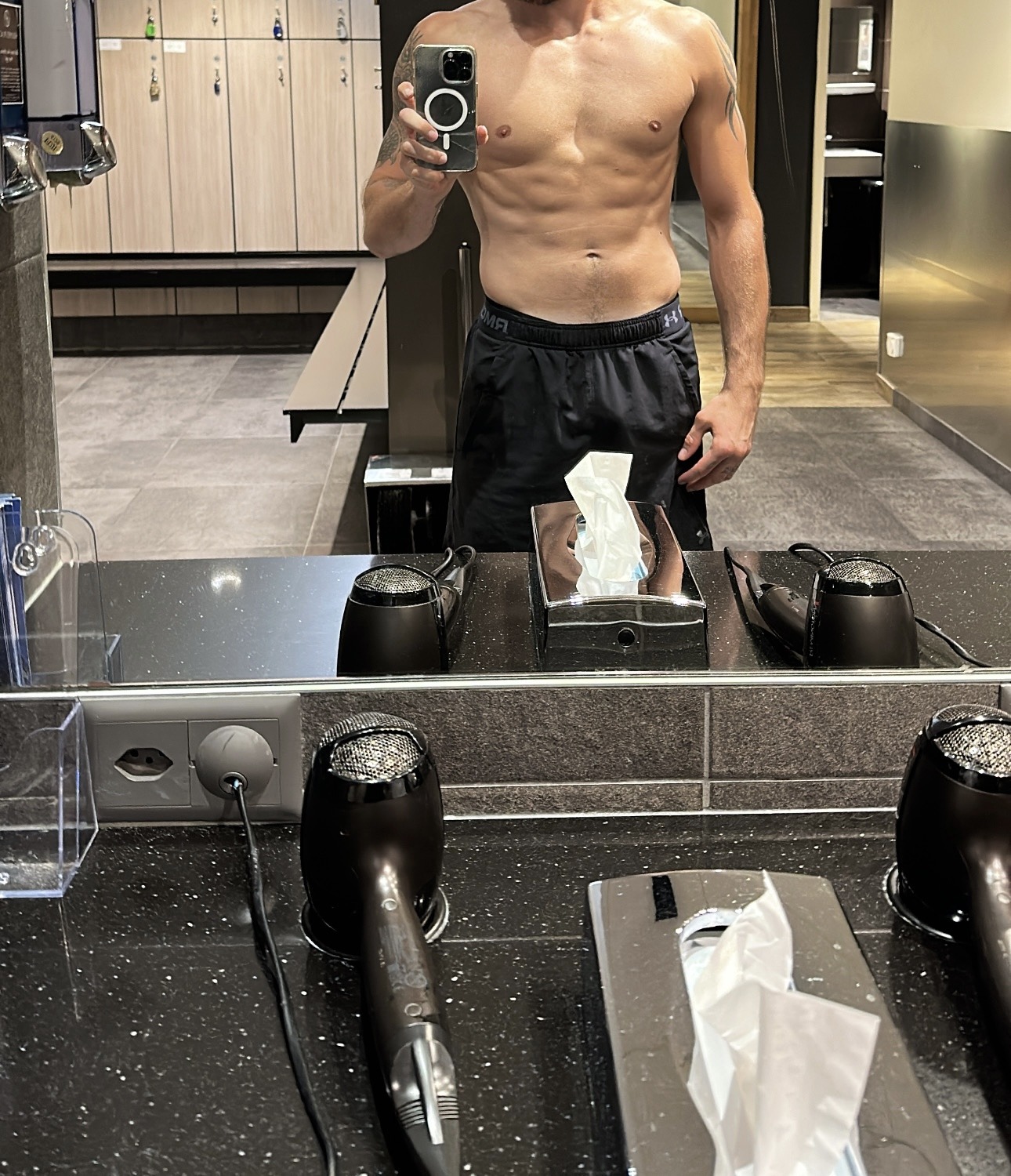 Eliass - Jalhay - Liège | Rencontre Discrète