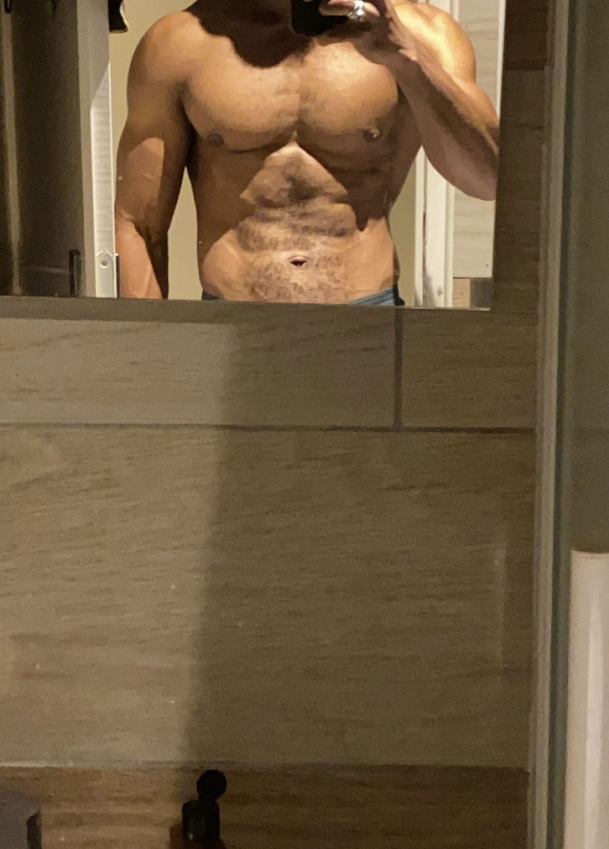 Irvine - Houffalize - Luxembourg | Rencontre Discrète