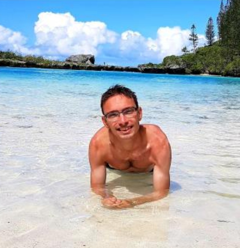 Binyamine - Hamoir - Liège | Rencontre Discrète